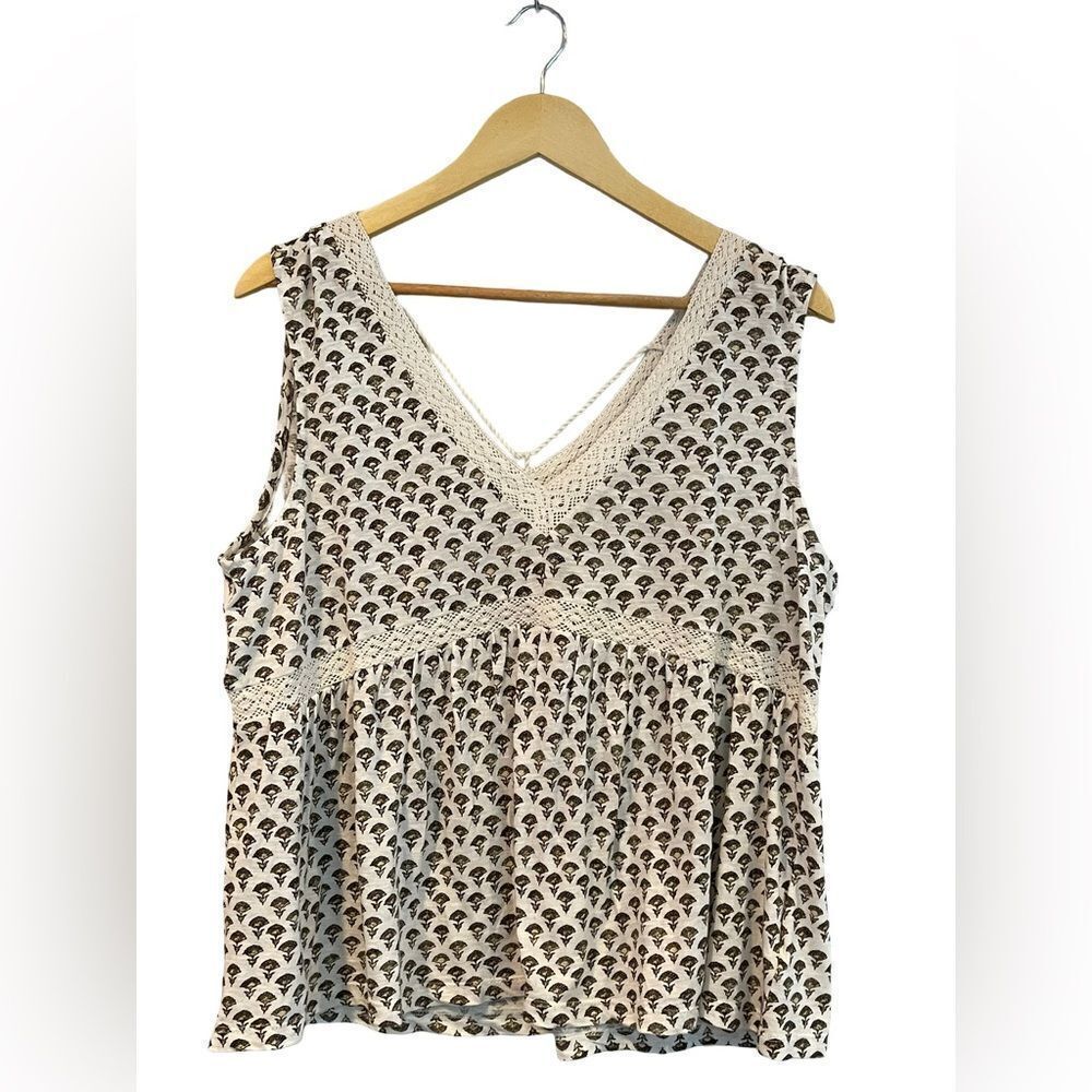 Lucky Brand Cream Patterned V-Neck Tank Top - Picture 3 of 12